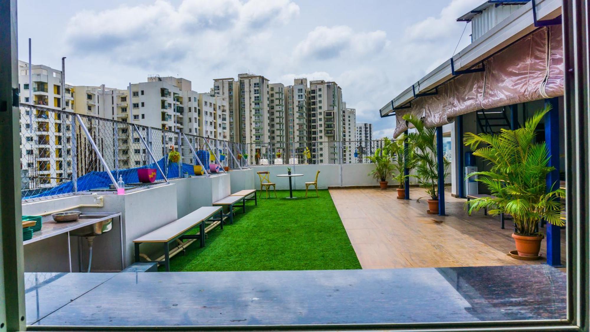 Aparthotel Local Colive Sarjapur à Bangalore Extérieur photo